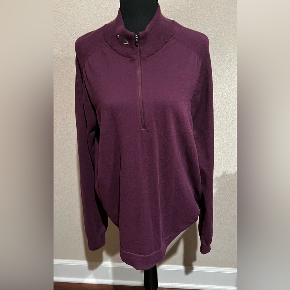 Oakley ✈️Sweater Size Large